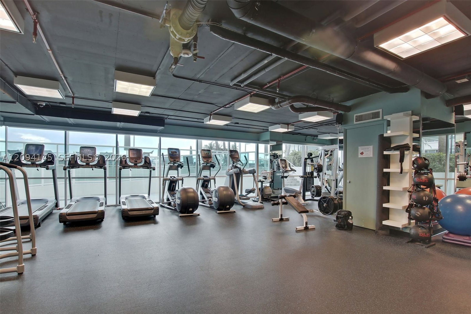 Real estate property located at 650 West Ave #2206, Miami-dade, The Floridian Condo, Miami Beach, FL