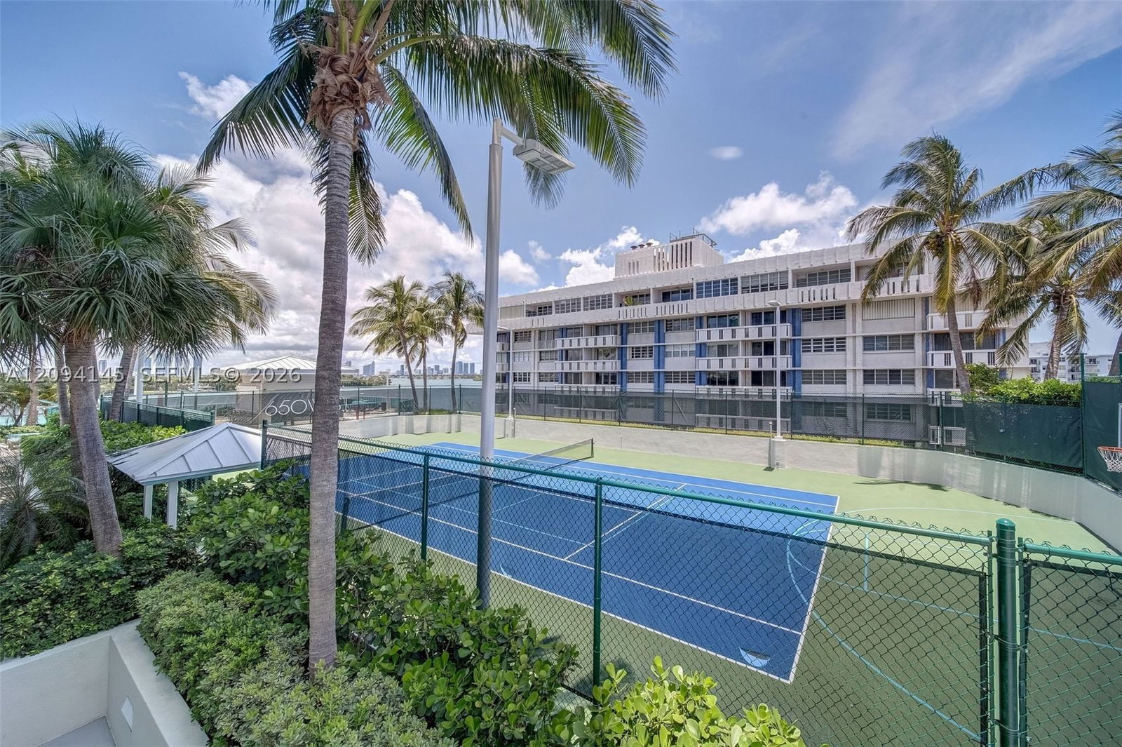 Real estate property located at 650 West Ave #2206, Miami-dade, The Floridian Condo, Miami Beach, FL