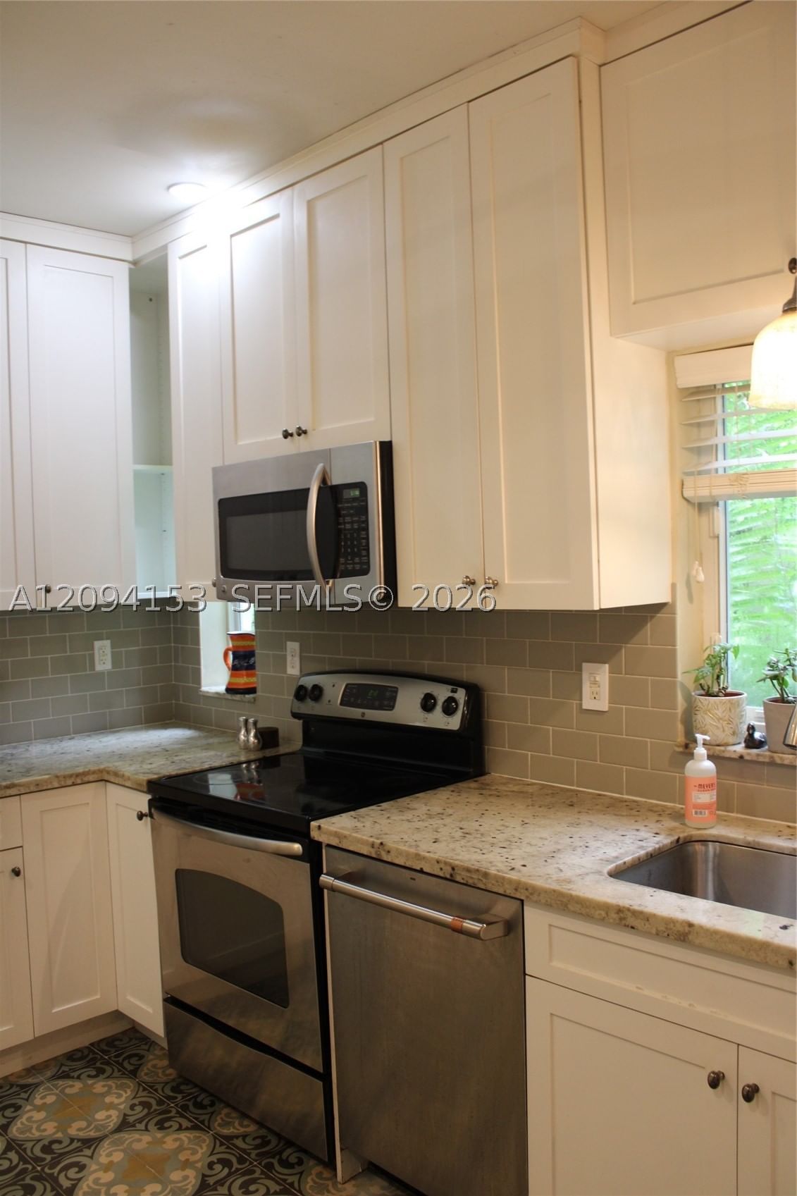 Real estate property located at 613 Navarre Ave, Miami-dade, Coral Gables Sec B, Coral Gables, FL