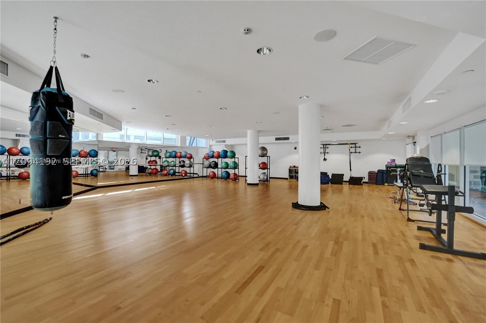 Real estate property located at 20281 Country Club Dr #305, Miami-dade, Hamptons West Condo, Aventura, FL