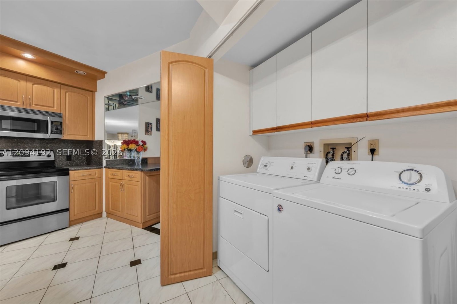 Real estate property located at 20281 Country Club Dr #305, Miami-dade, Hamptons West Condo, Aventura, FL