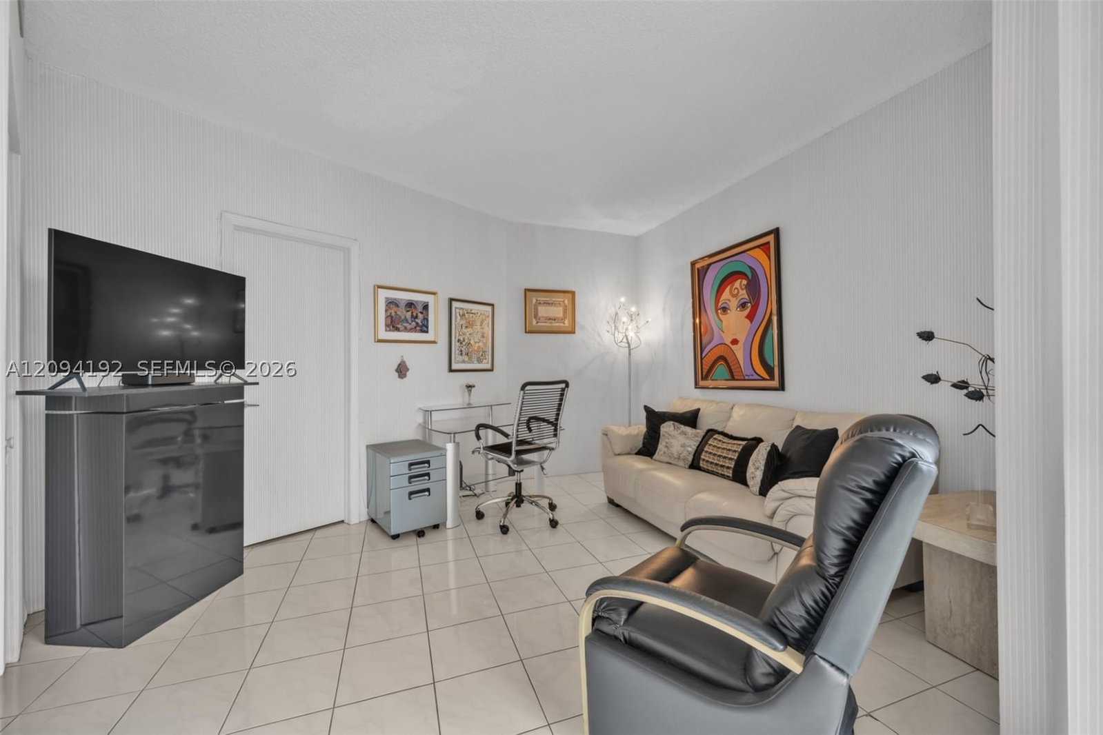Real estate property located at 20281 Country Club Dr #305, Miami-dade, Hamptons West Condo, Aventura, FL