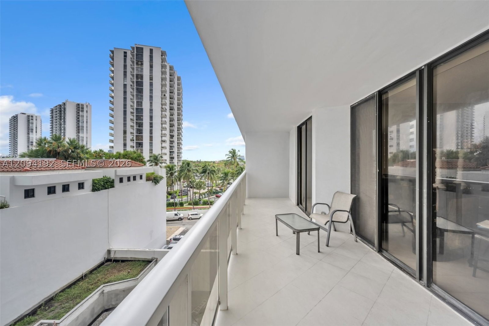 Real estate property located at 20281 Country Club Dr #305, Miami-dade, Hamptons West Condo, Aventura, FL