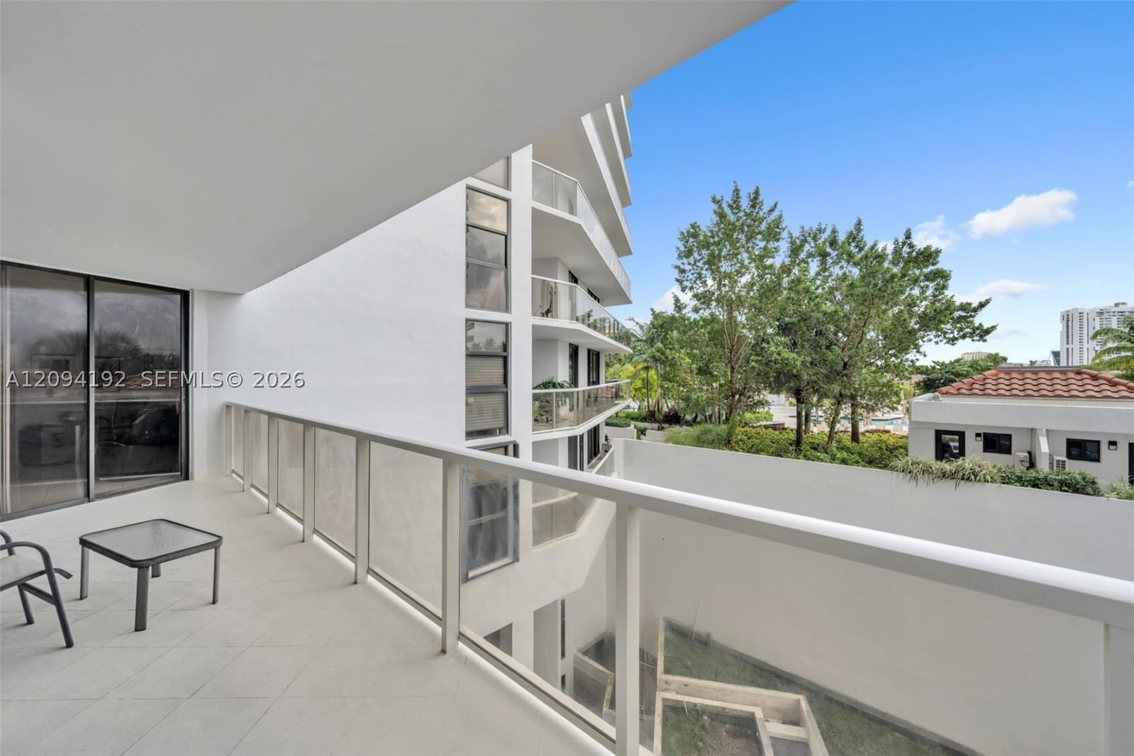 Real estate property located at 20281 Country Club Dr #305, Miami-dade, Hamptons West Condo, Aventura, FL