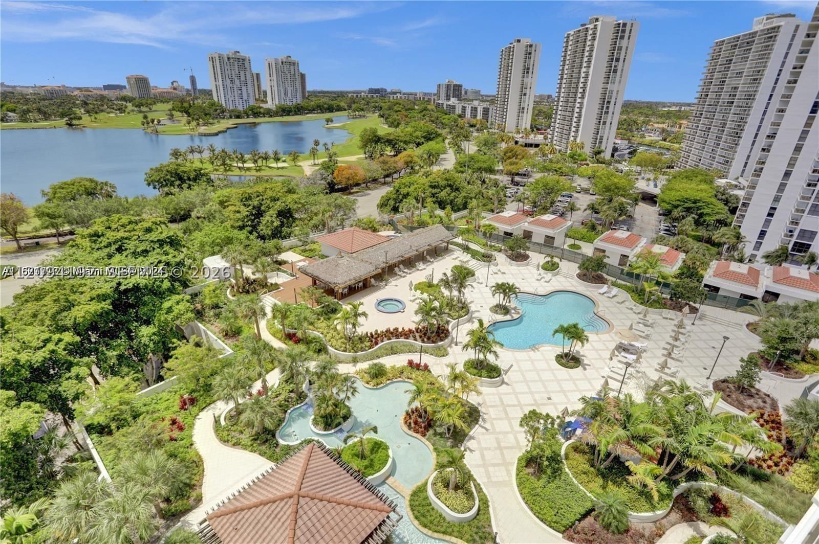 Real estate property located at 20281 Country Club Dr #305, Miami-dade, Hamptons West Condo, Aventura, FL