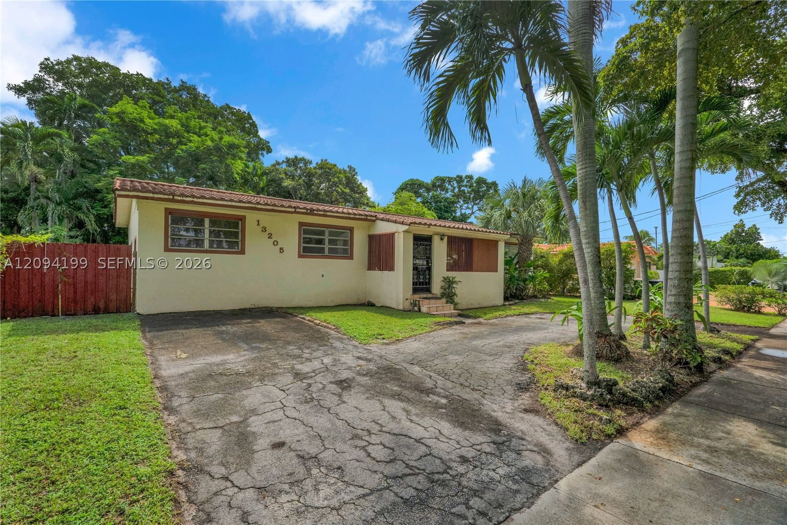Real estate property located at 13205 2nd Ave, Miami-dade, Breezeswept Estates 2nd A, North Miami, FL