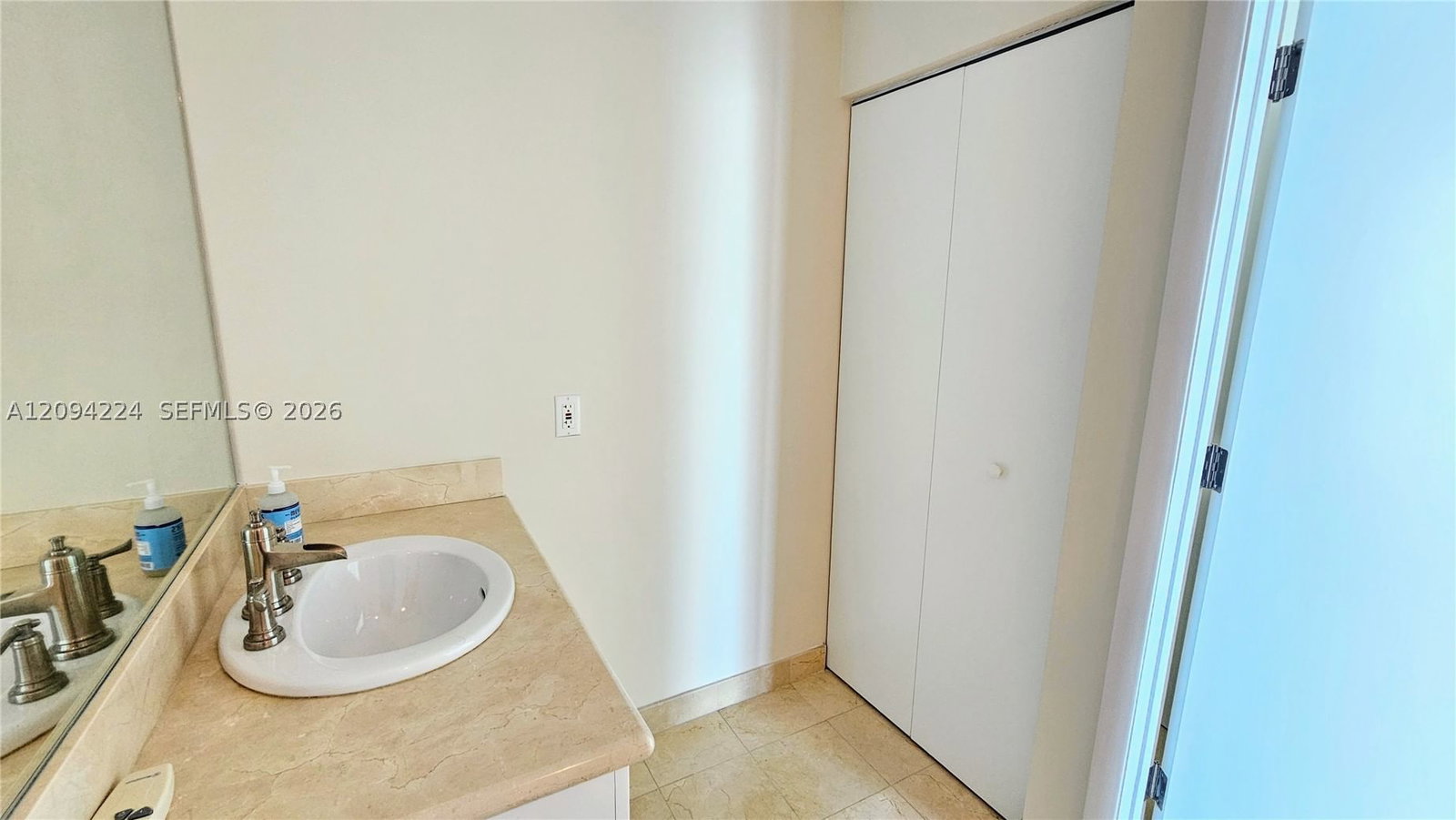 Real estate property located at 6515 Collins Ave #1403, Miami-dade, Bel-aire On The Ocean Con, Miami Beach, FL