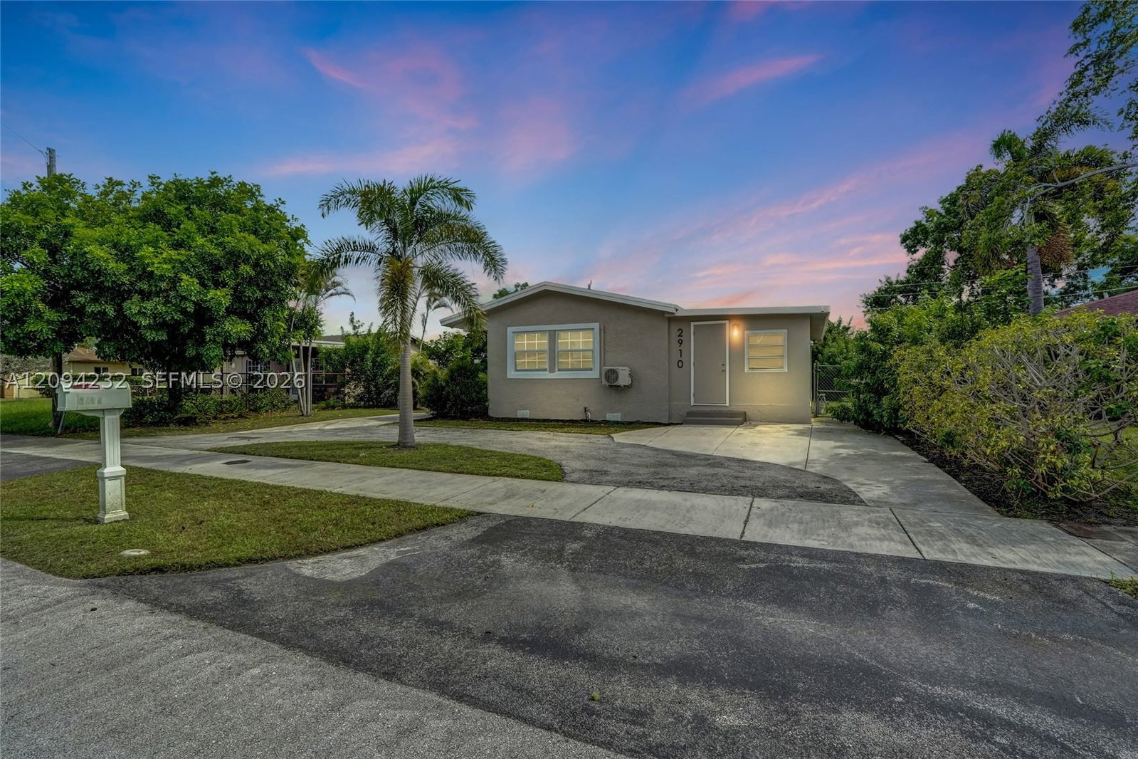 Real estate property located at 2910 25th St, Broward, Golden Ridge Add, Fort Lauderdale, FL