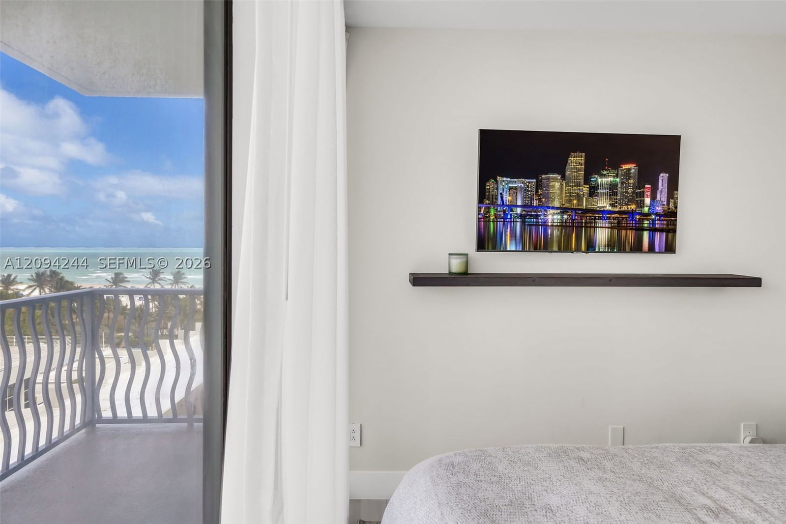 Real estate property located at 1500 OCEAN DR #707, Miami-dade, 1500 Ocean Drive Condo, Miami Beach, FL