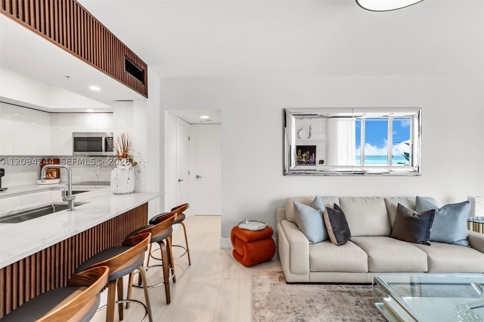 Real estate property located at 1500 OCEAN DR #707, Miami-dade, 1500 Ocean Drive Condo, Miami Beach, FL