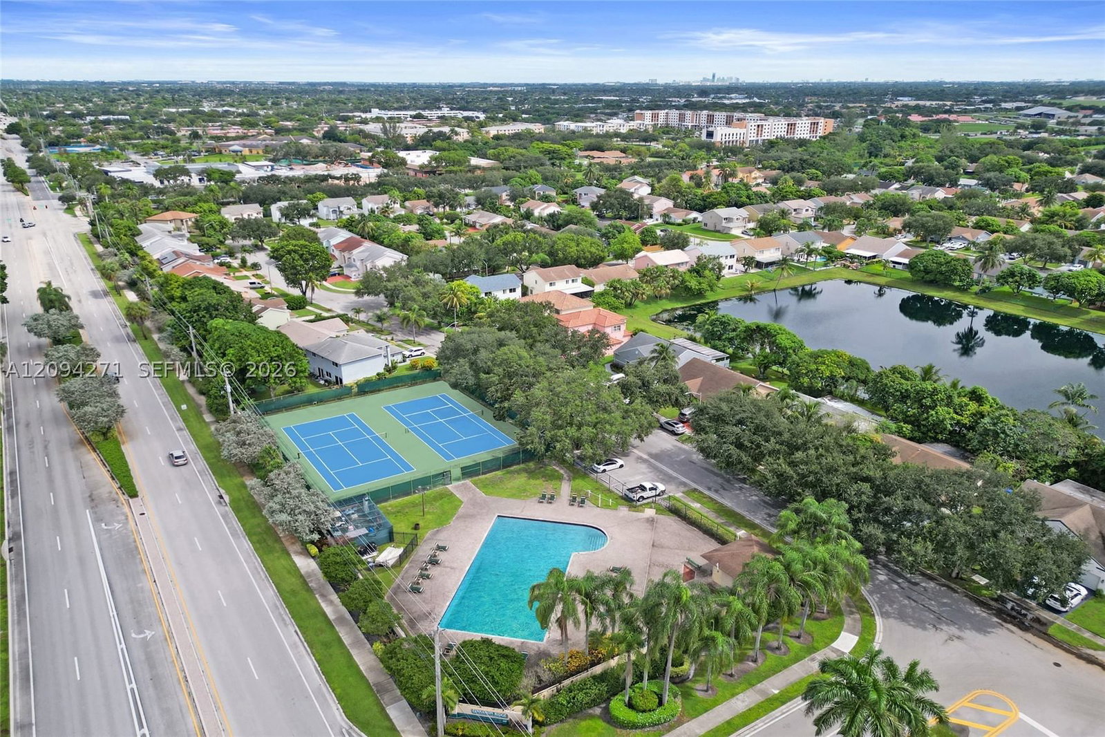 Real estate property located at 8741 10th St, Broward, Cinnamon Place V, Pembroke Pines, FL