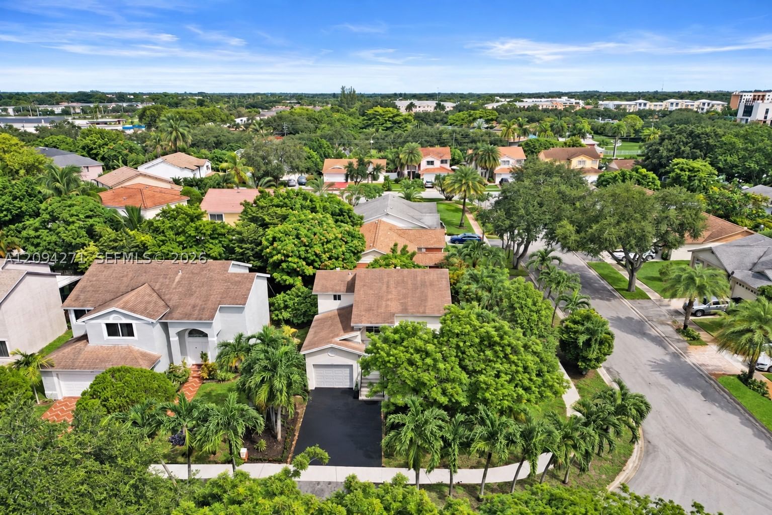 Real estate property located at 8741 10th St, Broward, Cinnamon Place V, Pembroke Pines, FL