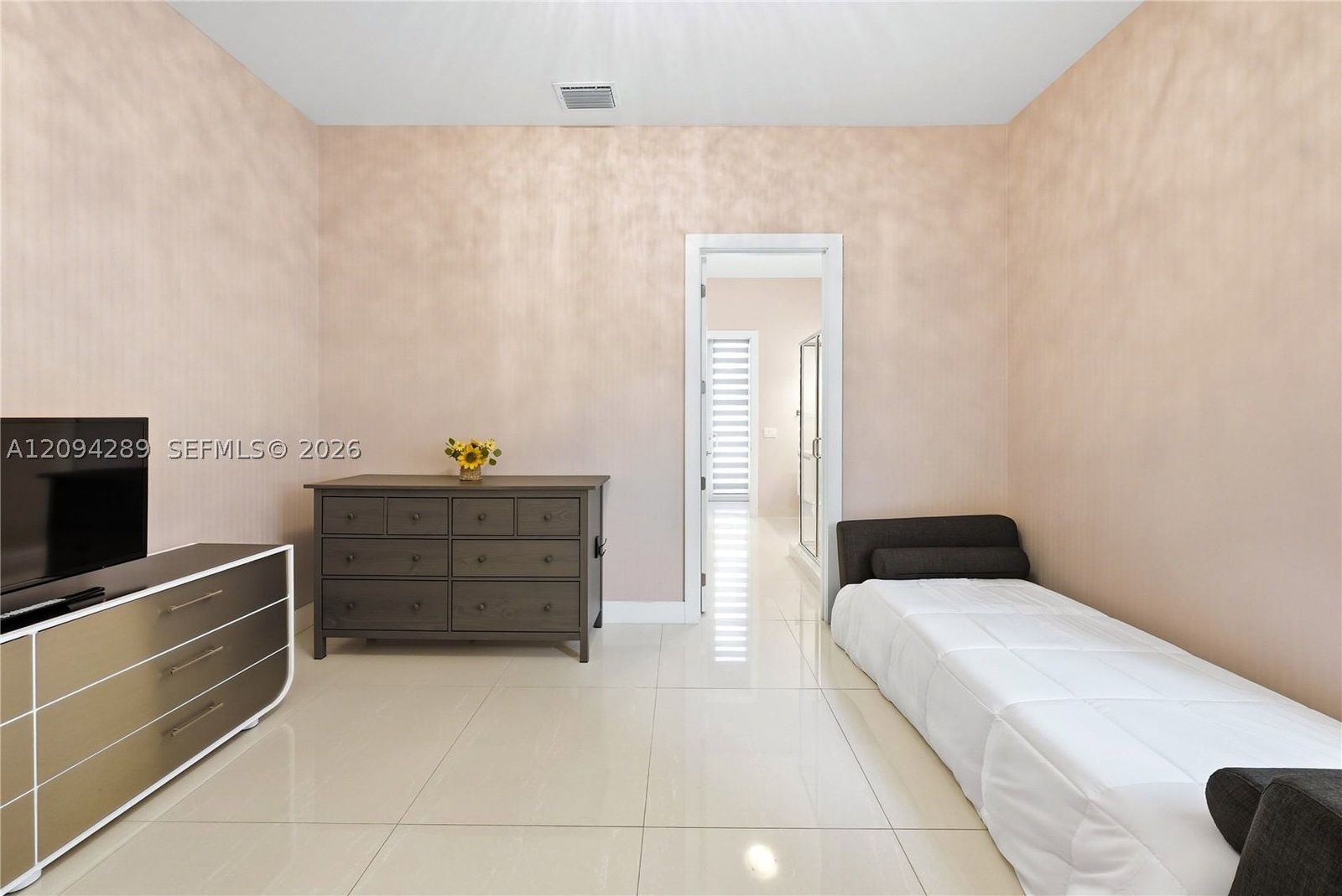 Real estate property located at 7525 103rd Pl, Miami-dade, Doral Commons Residential, Doral, FL