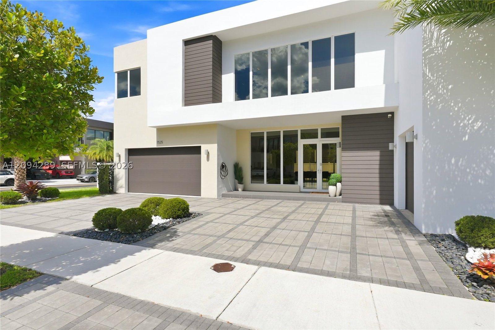 Real estate property located at 7525 103rd Pl, Miami-dade, Doral Commons Residential, Doral, FL