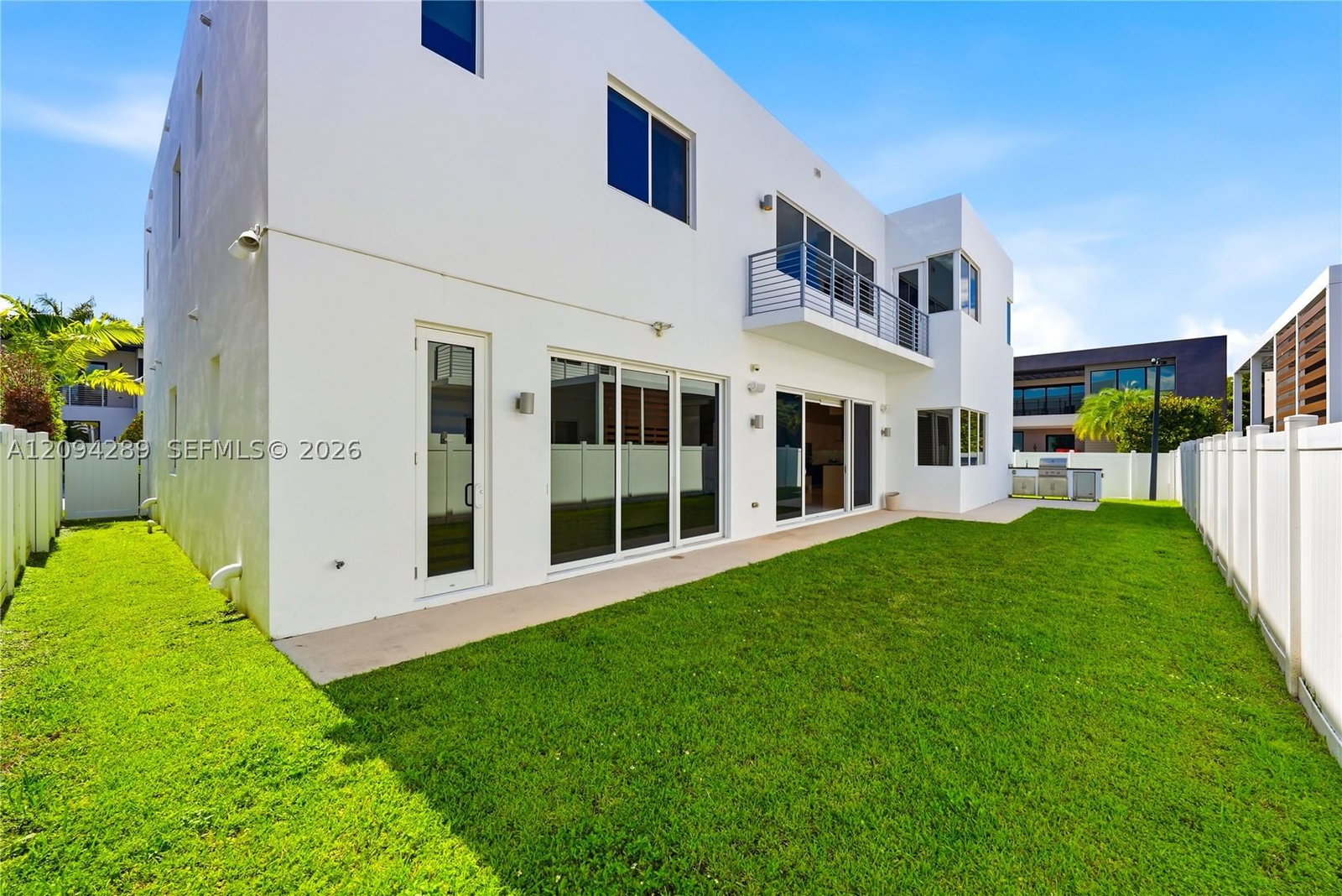 Real estate property located at 7525 103rd Pl, Miami-dade, Doral Commons Residential, Doral, FL