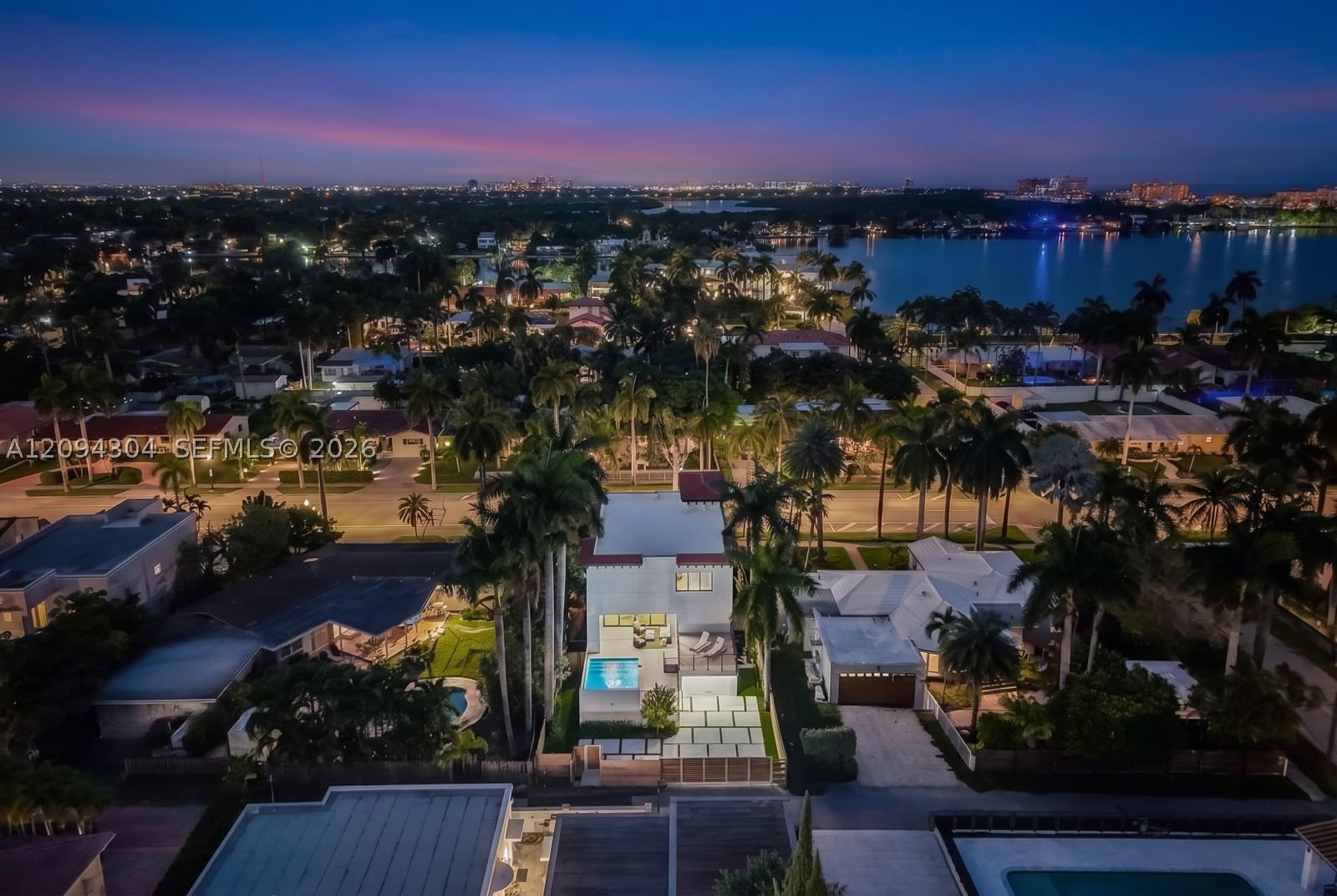 Real estate property located at 908 Tyler St, Broward, Hollywood Lakes Section, Hollywood, FL