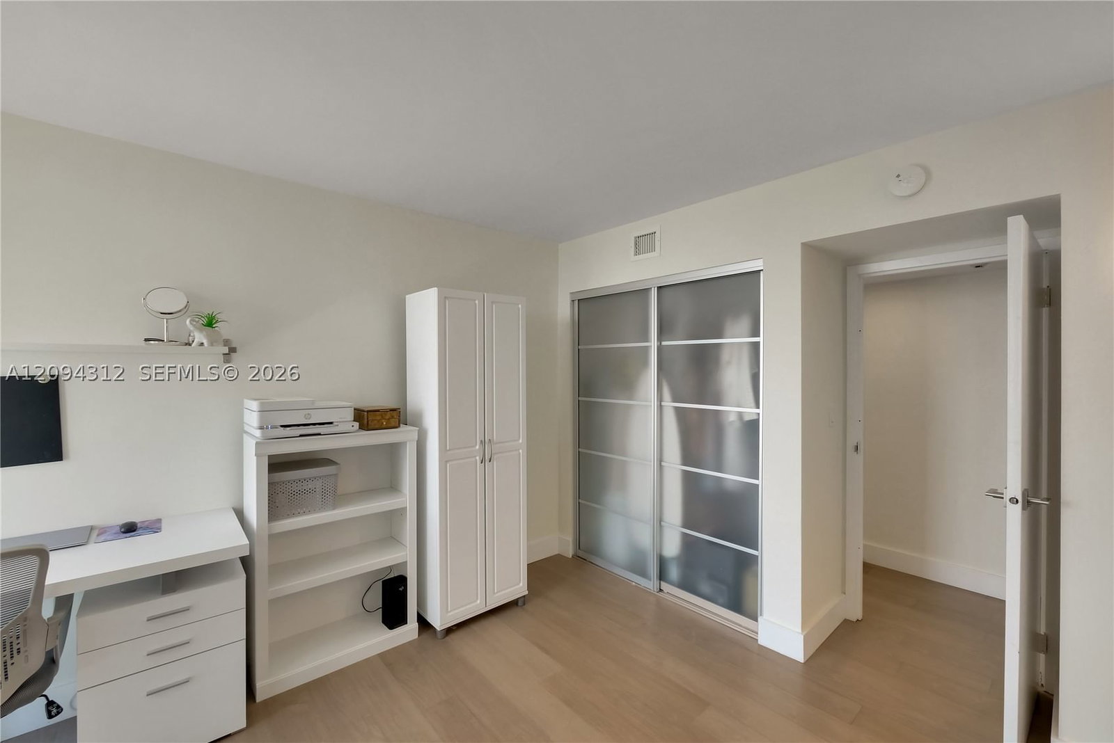 Real estate property located at 100 Bayview Dr #1008, Miami-dade, Arlen House East Condo, Sunny Isles Beach, FL