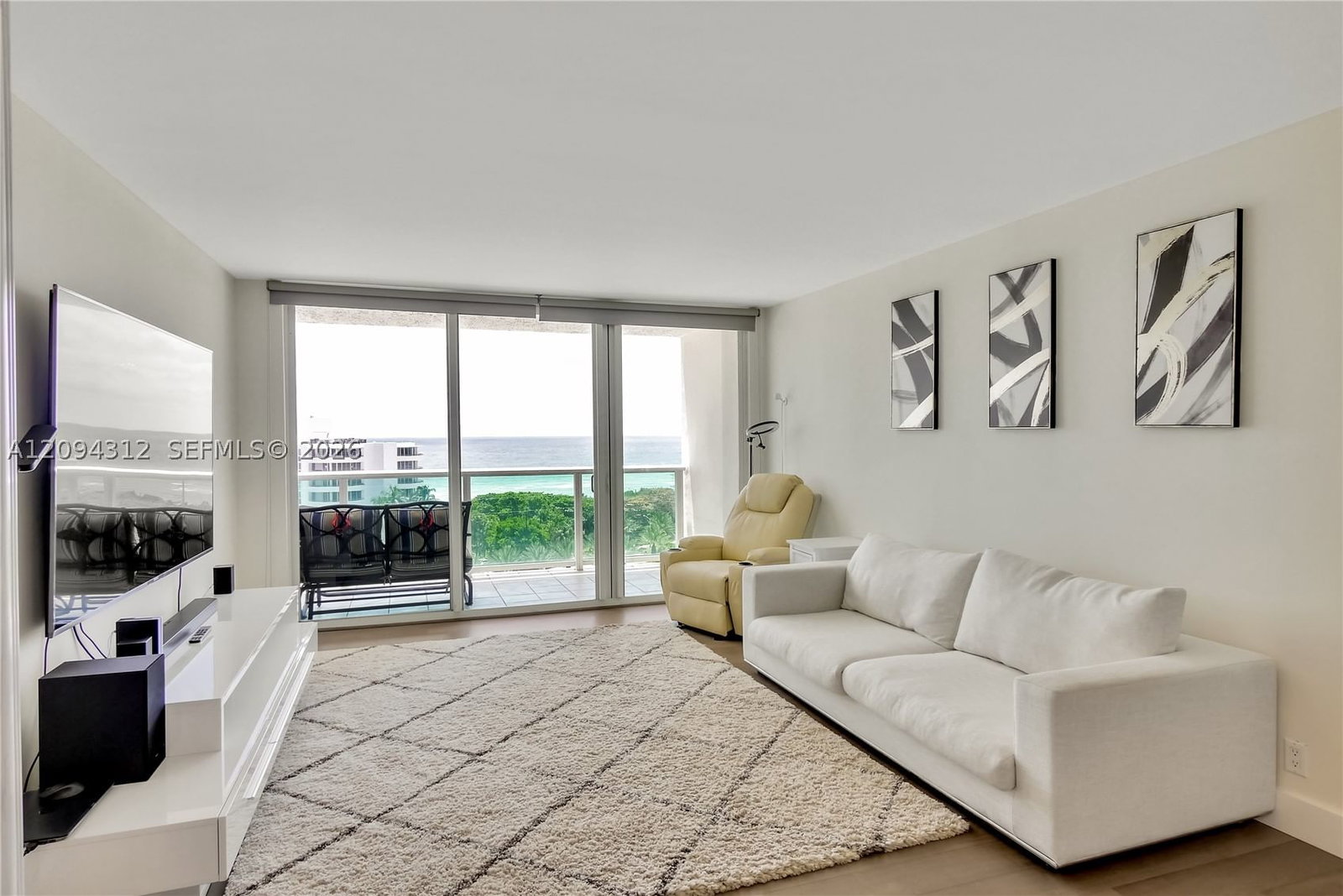 Real estate property located at 100 Bayview Dr #1008, Miami-dade, Arlen House East Condo, Sunny Isles Beach, FL