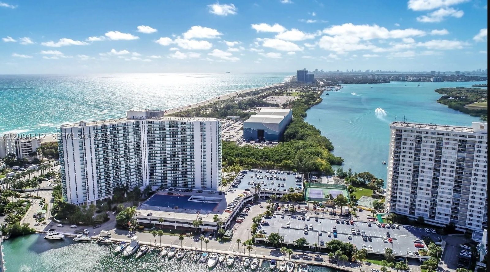 Real estate property located at 100 Bayview Dr #1008, Miami-dade, Arlen House East Condo, Sunny Isles Beach, FL