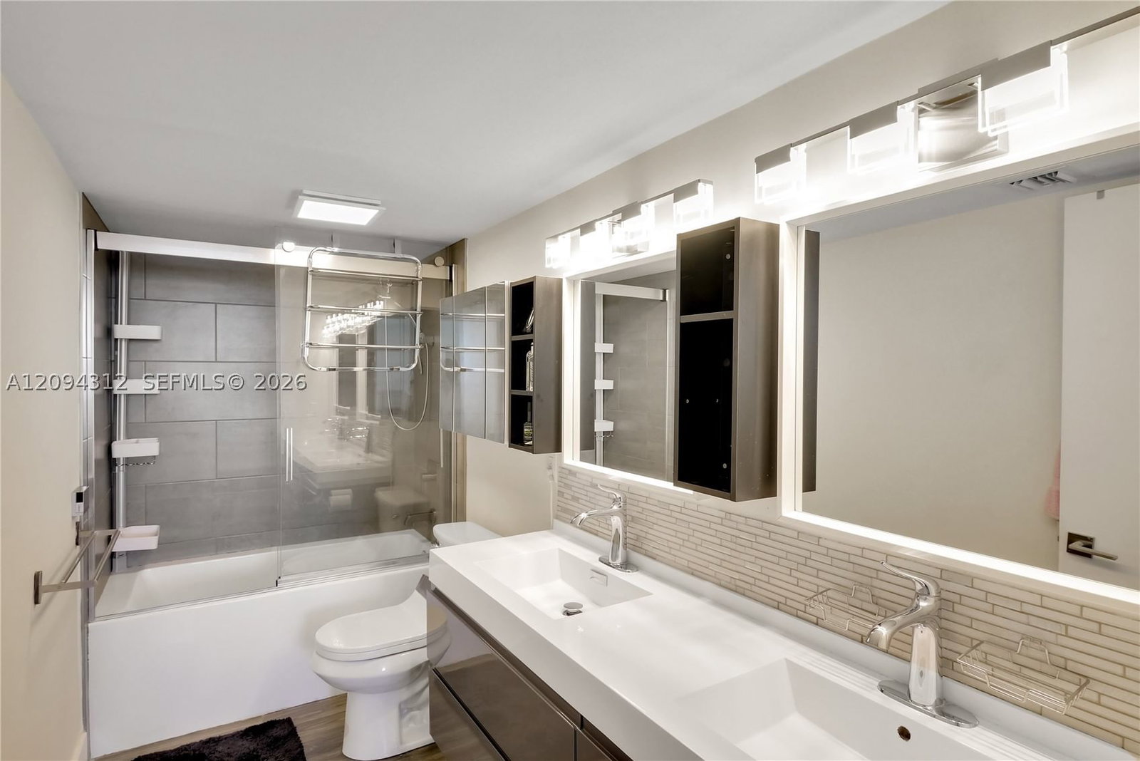 Real estate property located at 100 Bayview Dr #1008, Miami-dade, Arlen House East Condo, Sunny Isles Beach, FL