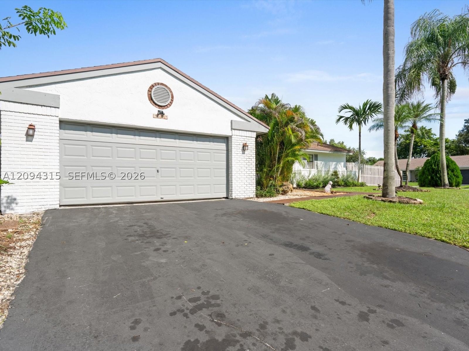 Real estate property located at 1061 Cedar Creek Way, Broward, Shenandoah Section Four, Davie, FL