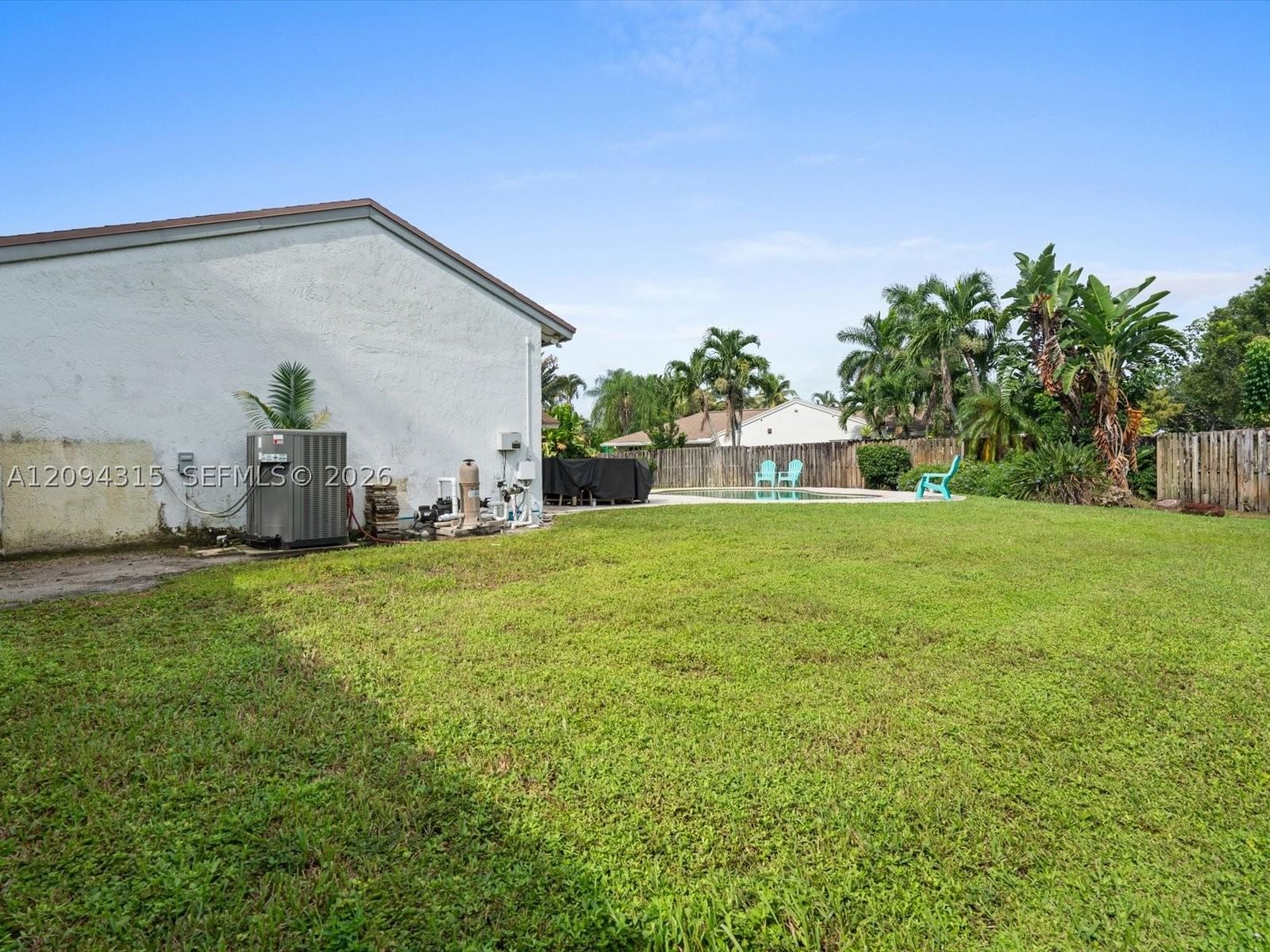 Real estate property located at 1061 Cedar Creek Way, Broward, Shenandoah Section Four, Davie, FL