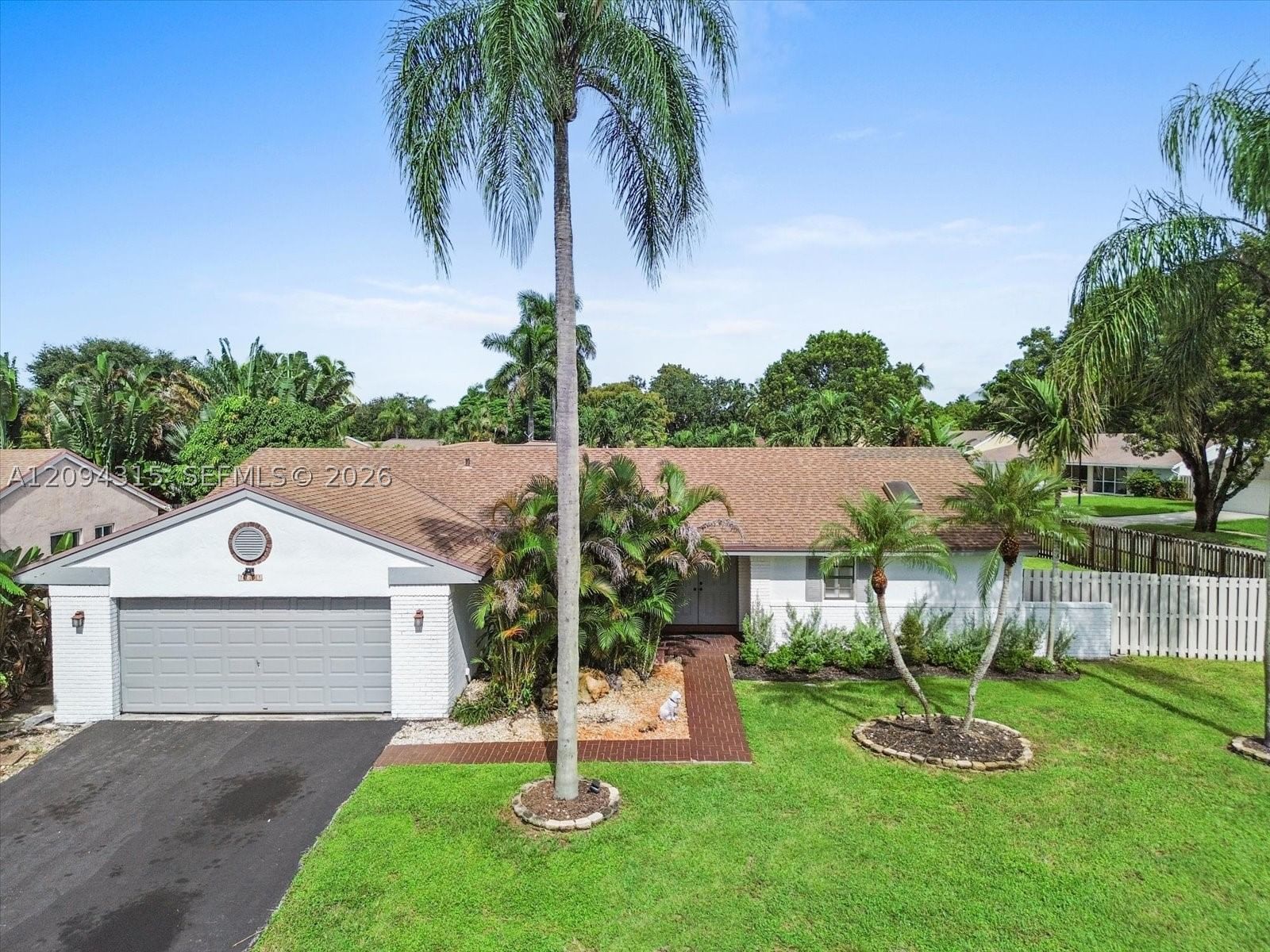 Real estate property located at 1061 Cedar Creek Way, Broward, Shenandoah Section Four, Davie, FL