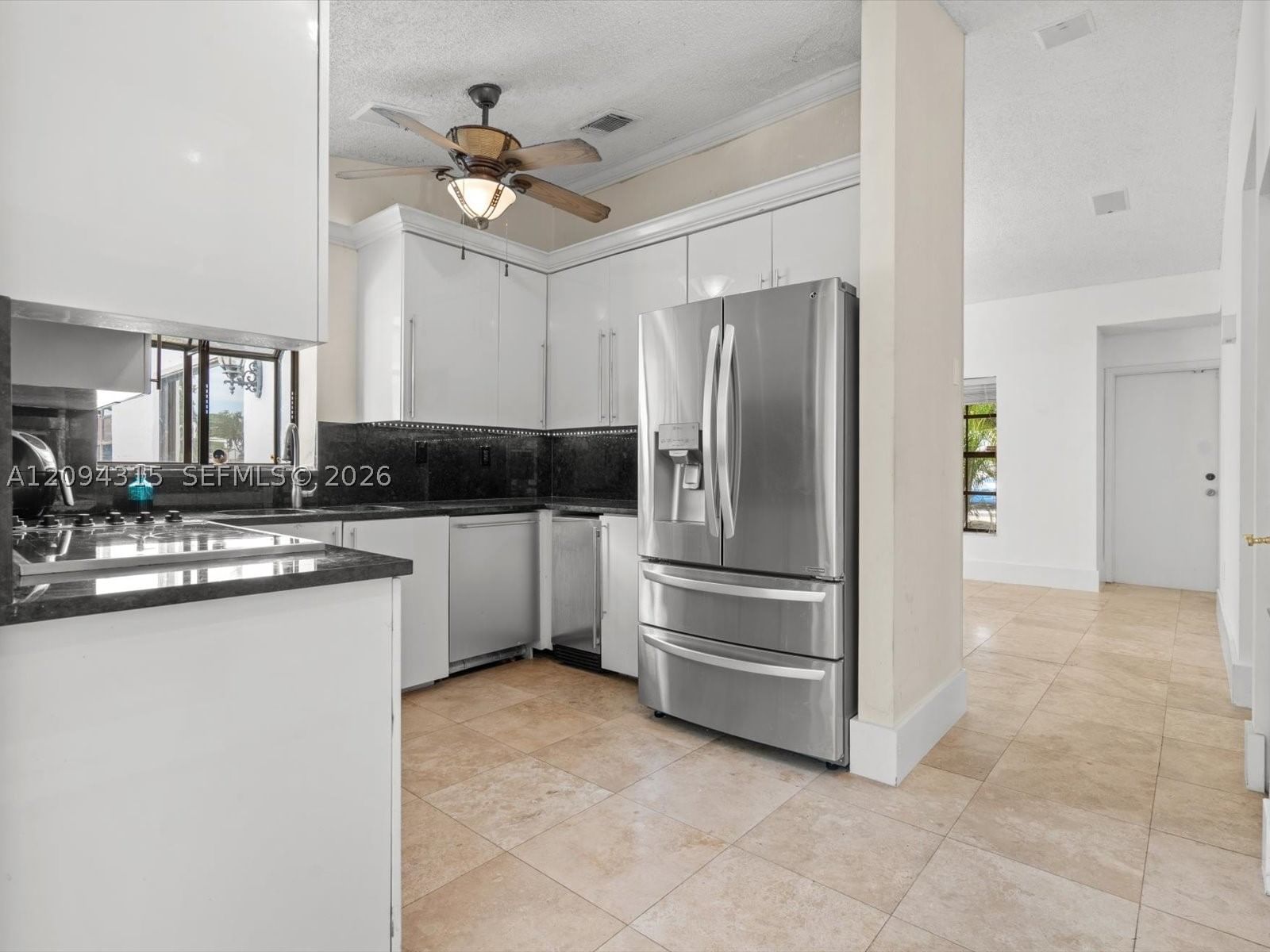 Real estate property located at 1061 Cedar Creek Way, Broward, Shenandoah Section Four, Davie, FL