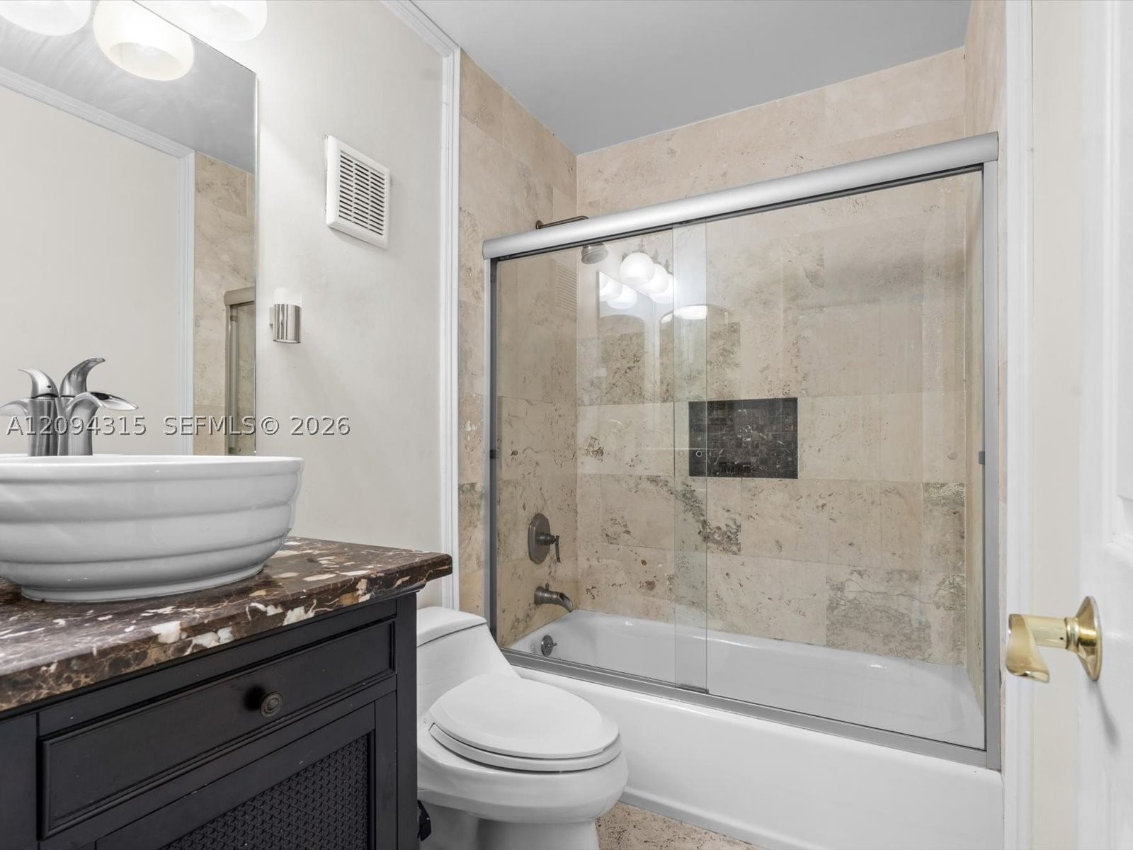 Real estate property located at 1061 Cedar Creek Way, Broward, Shenandoah Section Four, Davie, FL
