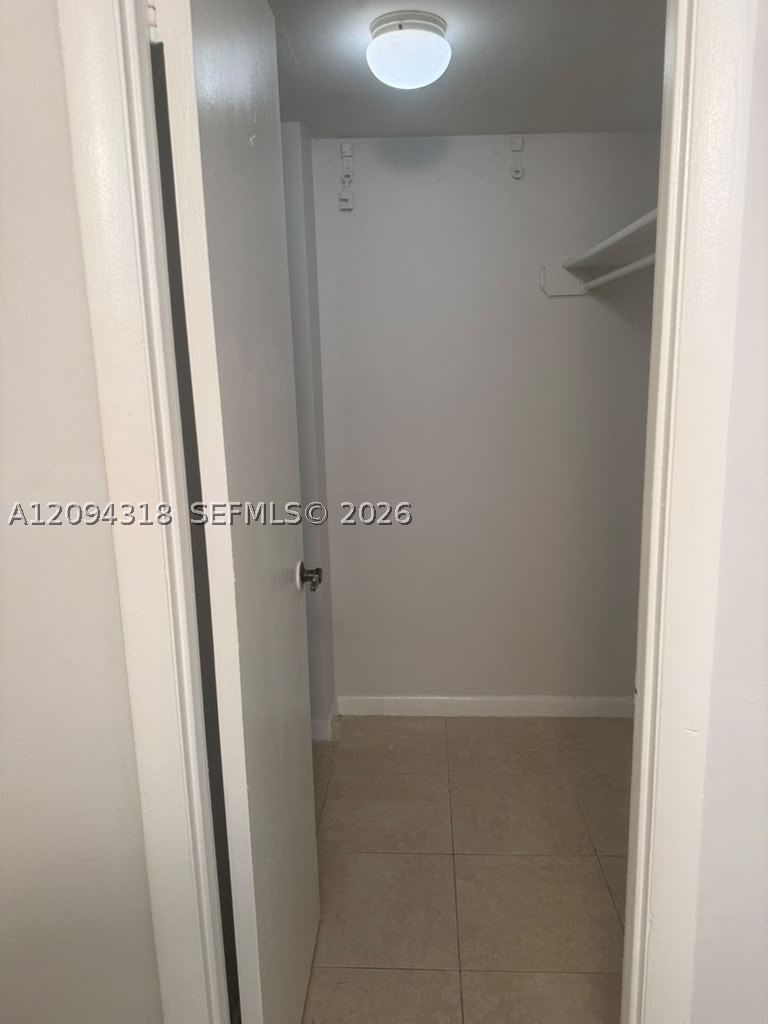 Real estate property located at 484 165th St Rd A-311, Miami-dade, Montecarlo Condo, Miami, FL