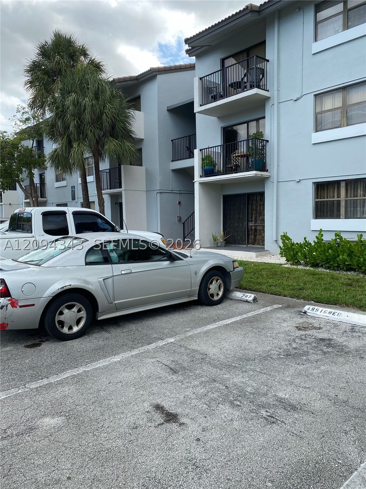 Real estate property located at 7030 179th St #205, Miami-dade, Villa Bellini Condo, Hialeah, FL