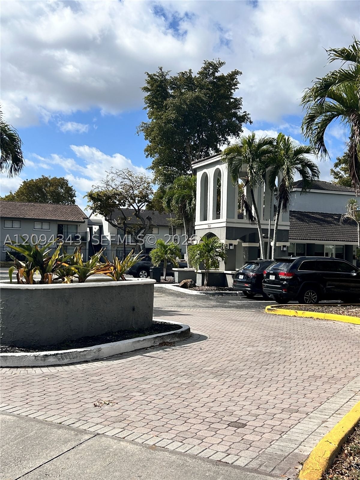 Real estate property located at 7030 179th St #205, Miami-dade, Villa Bellini Condo, Hialeah, FL