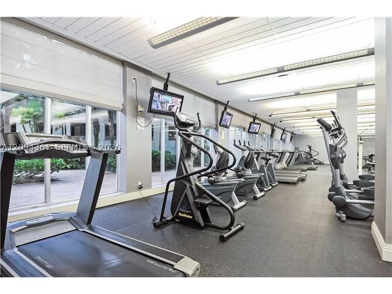 Real estate property located at 3901 Ocean Dr #10B, Broward, Tides On Hollywood Beach, Hollywood, FL