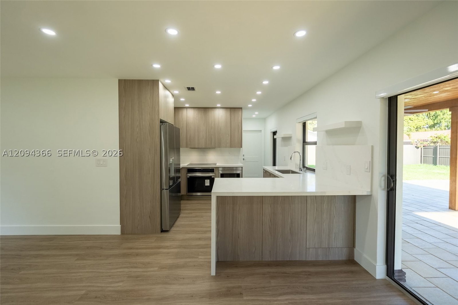 Real estate property located at 14515 Mahogany Ct, Miami-dade, Miami Lakes Sec 4, Miami Lakes, FL