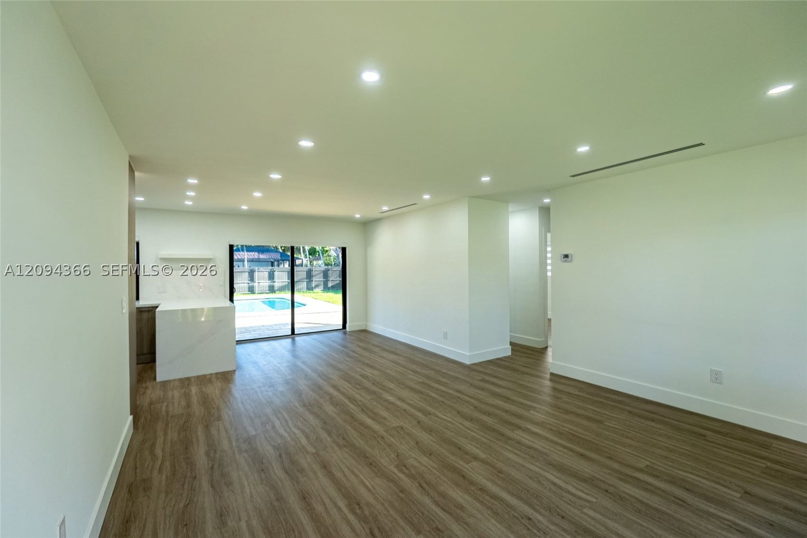 Real estate property located at 14515 Mahogany Ct, Miami-dade, Miami Lakes Sec 4, Miami Lakes, FL