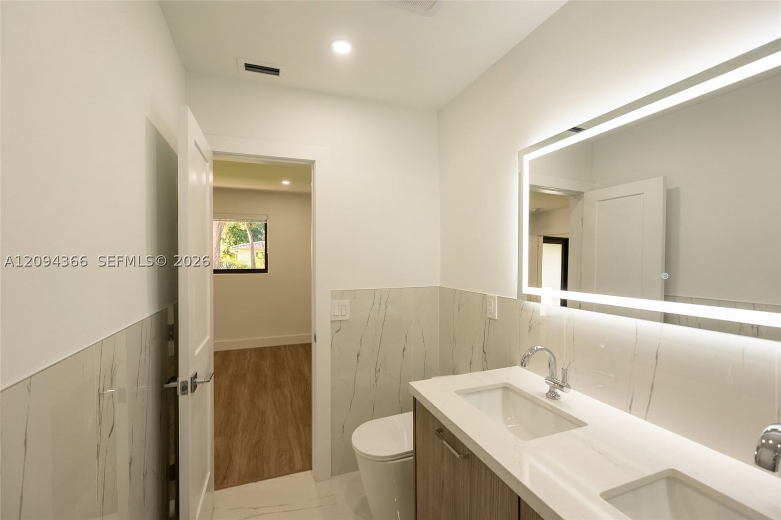 Real estate property located at 14515 Mahogany Ct, Miami-dade, Miami Lakes Sec 4, Miami Lakes, FL
