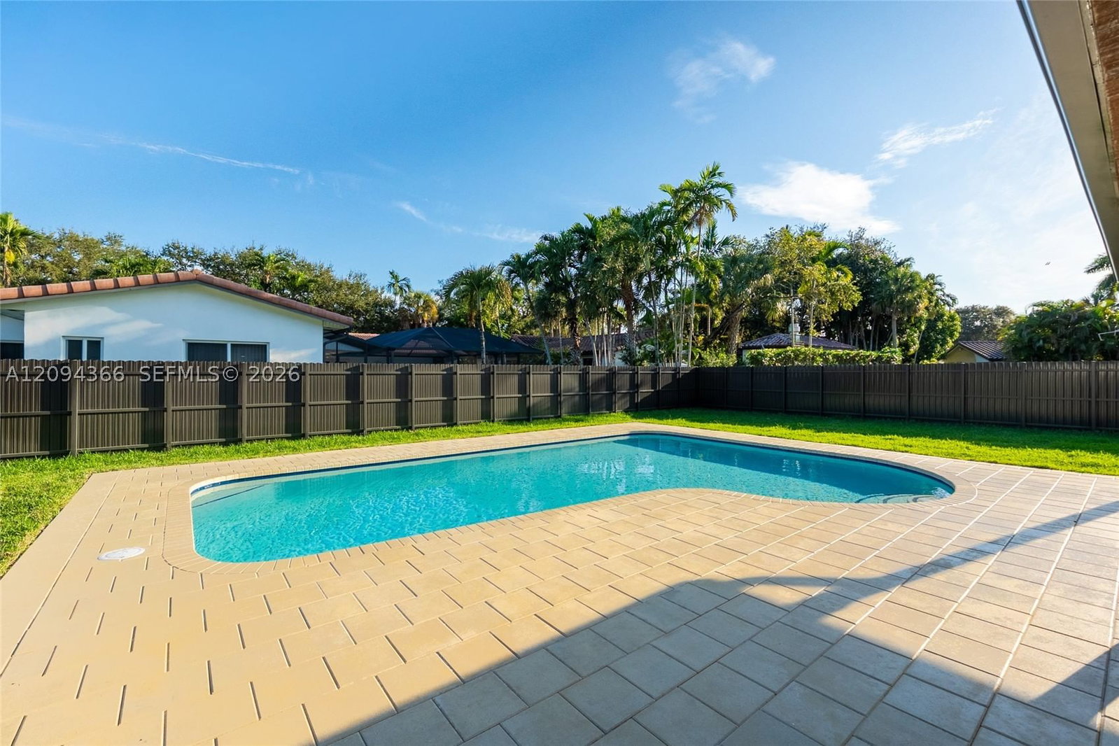 Real estate property located at 14515 Mahogany Ct, Miami-dade, Miami Lakes Sec 4, Miami Lakes, FL