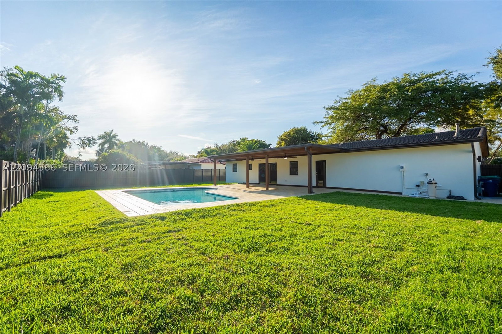 Real estate property located at 14515 Mahogany Ct, Miami-dade, Miami Lakes Sec 4, Miami Lakes, FL
