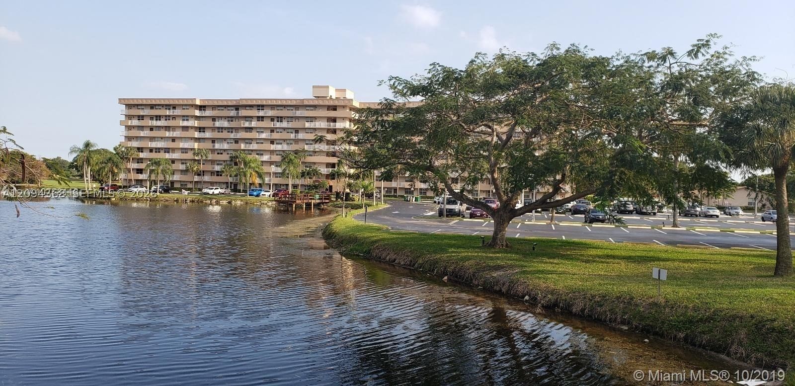 Real estate property located at 250 Jacaranda Dr #305, Broward, Coronado At Jacaranda Pha, Plantation, FL