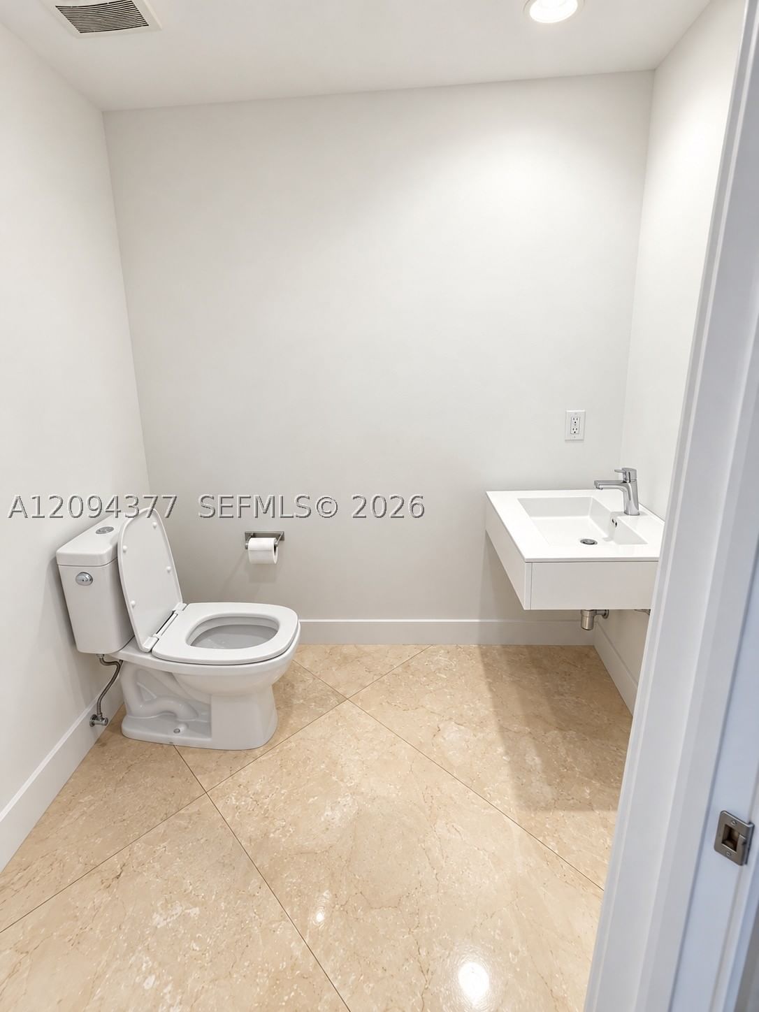 Real estate property located at 17301 Biscayne Blvd #211, Miami-dade, Marina Palms Residences N, North Miami Beach, FL