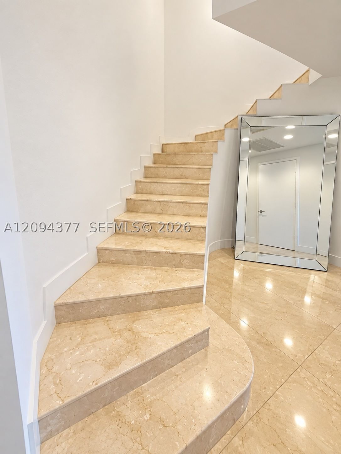 Real estate property located at 17301 Biscayne Blvd #211, Miami-dade, Marina Palms Residences N, North Miami Beach, FL