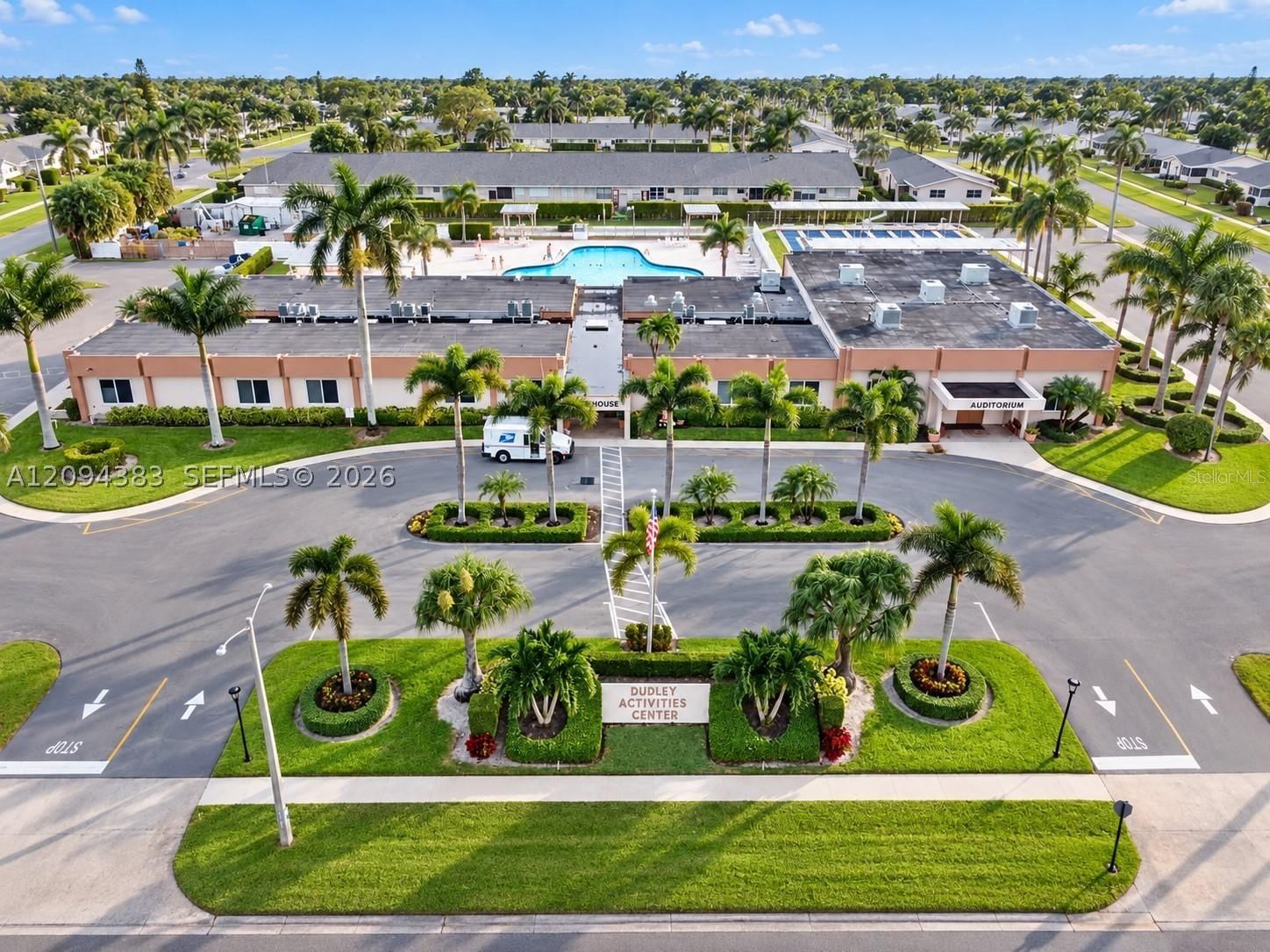 Real estate property located at 2784 Dudley Dr E, Palm Beach, Cresthaven Villas Condo 2, West Palm Beach, FL