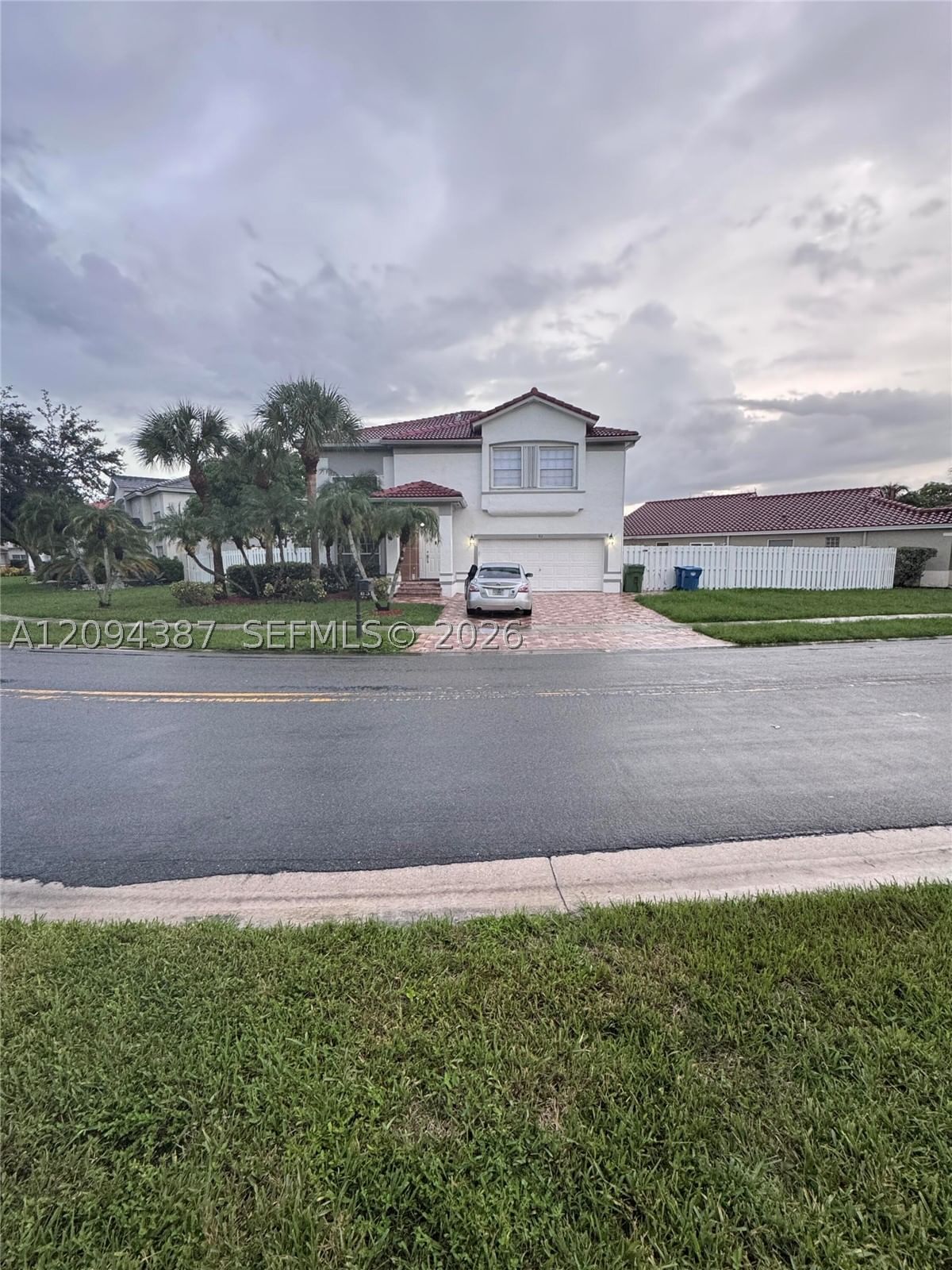 Real estate property located at 83 Gables Blvd, Broward, Bonaventure 82-43 B, Weston, FL