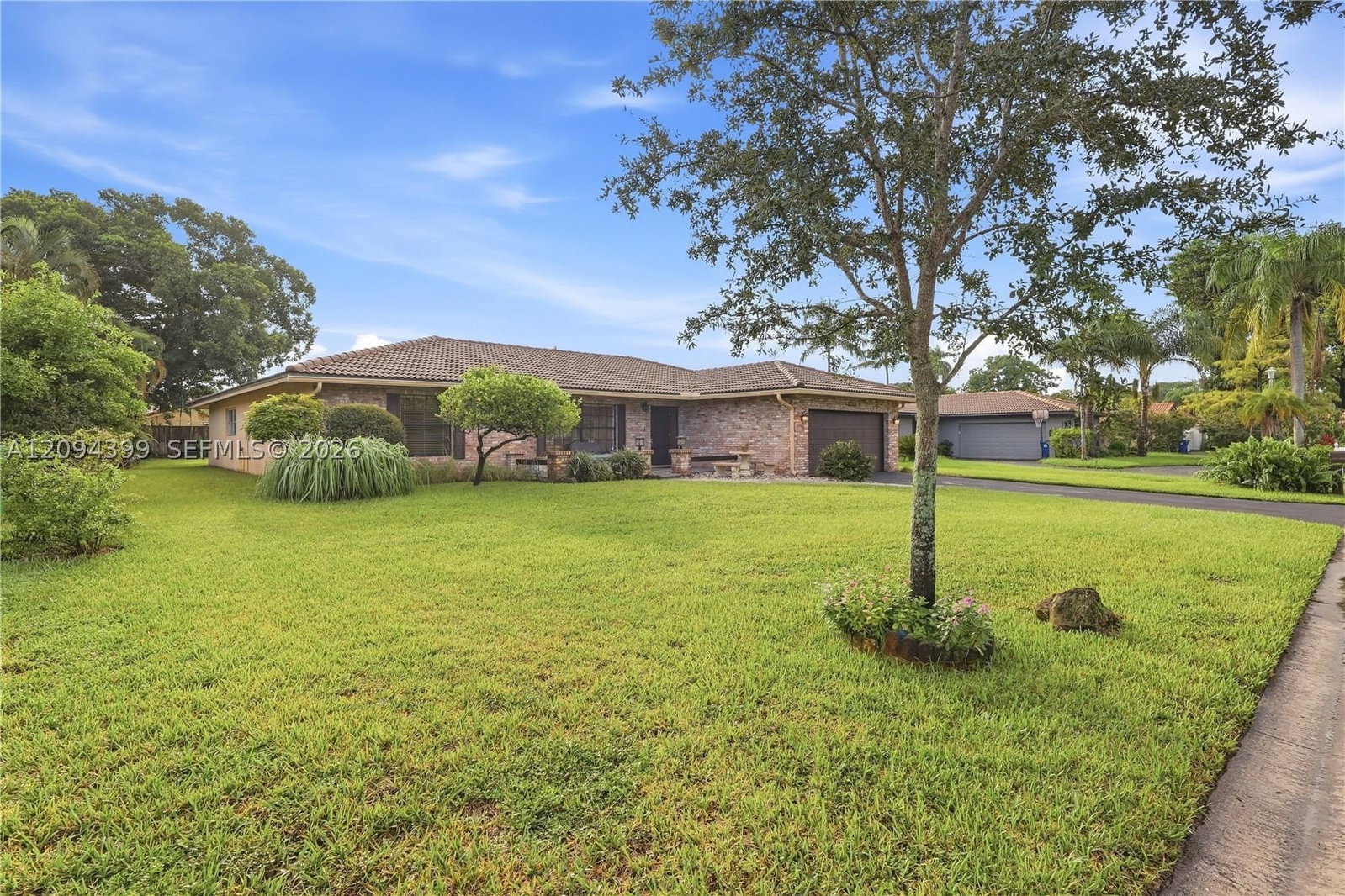 Real estate property located at 653 100 Ln, Broward, Oak Wood, Coral Springs, FL