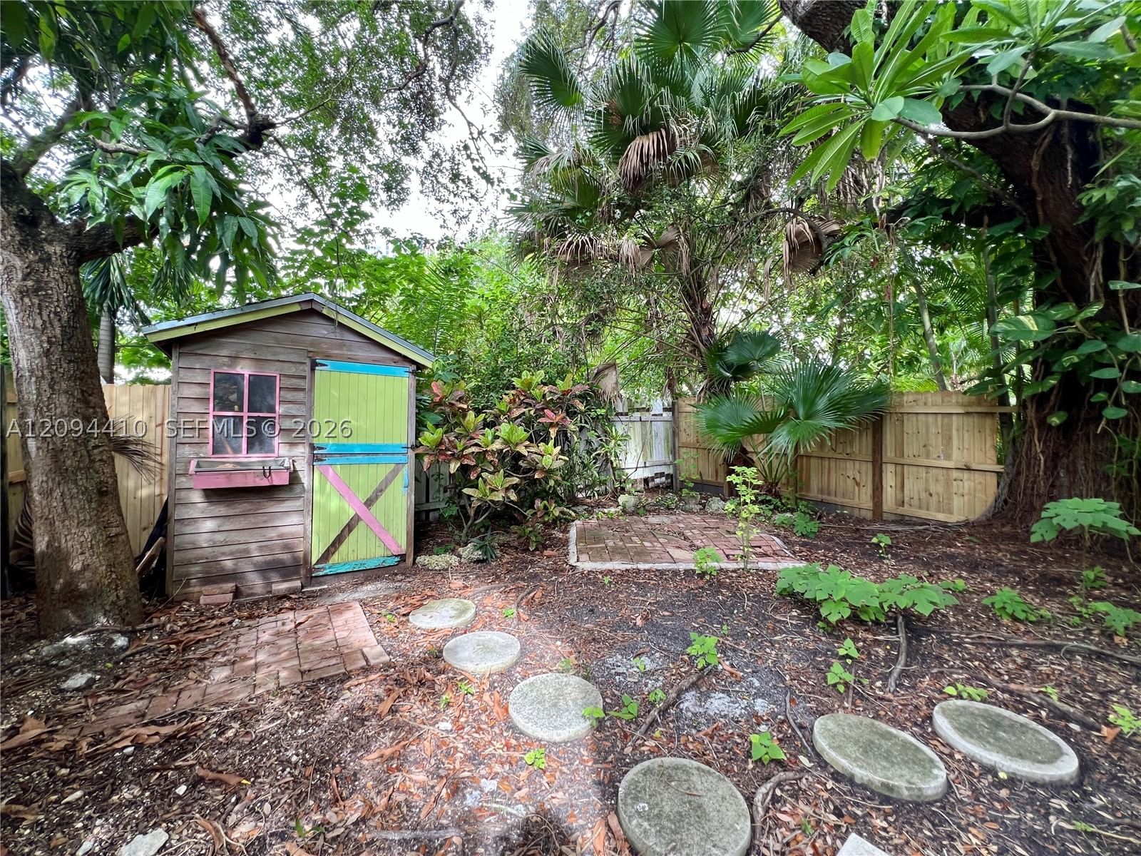 Real estate property located at 3158 Carter St, Miami-dade, Carters Addn To Coconut G, Miami, FL