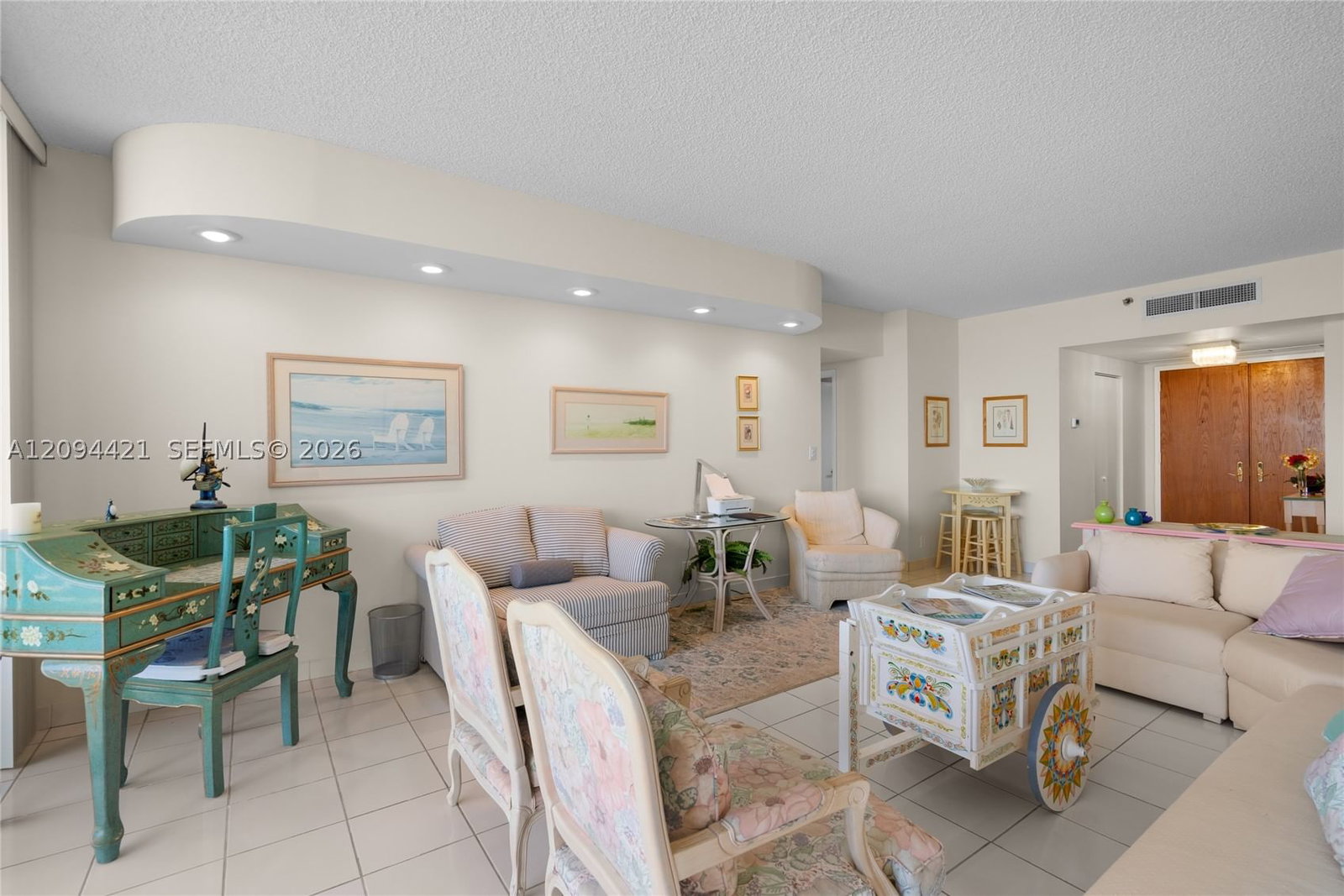 Real estate property located at 20281 Country Club Dr #403, Miami-dade, Hamptons West Condo, Aventura, FL