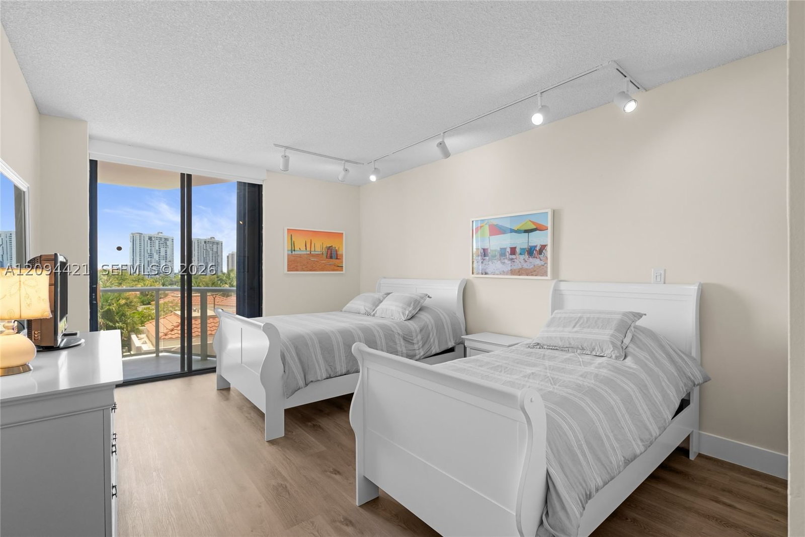 Real estate property located at 20281 Country Club Dr #403, Miami-dade, Hamptons West Condo, Aventura, FL