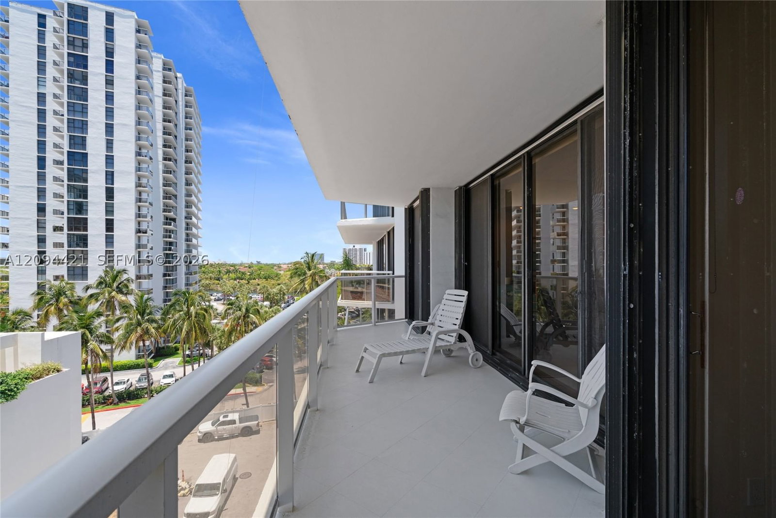 Real estate property located at 20281 Country Club Dr #403, Miami-dade, Hamptons West Condo, Aventura, FL