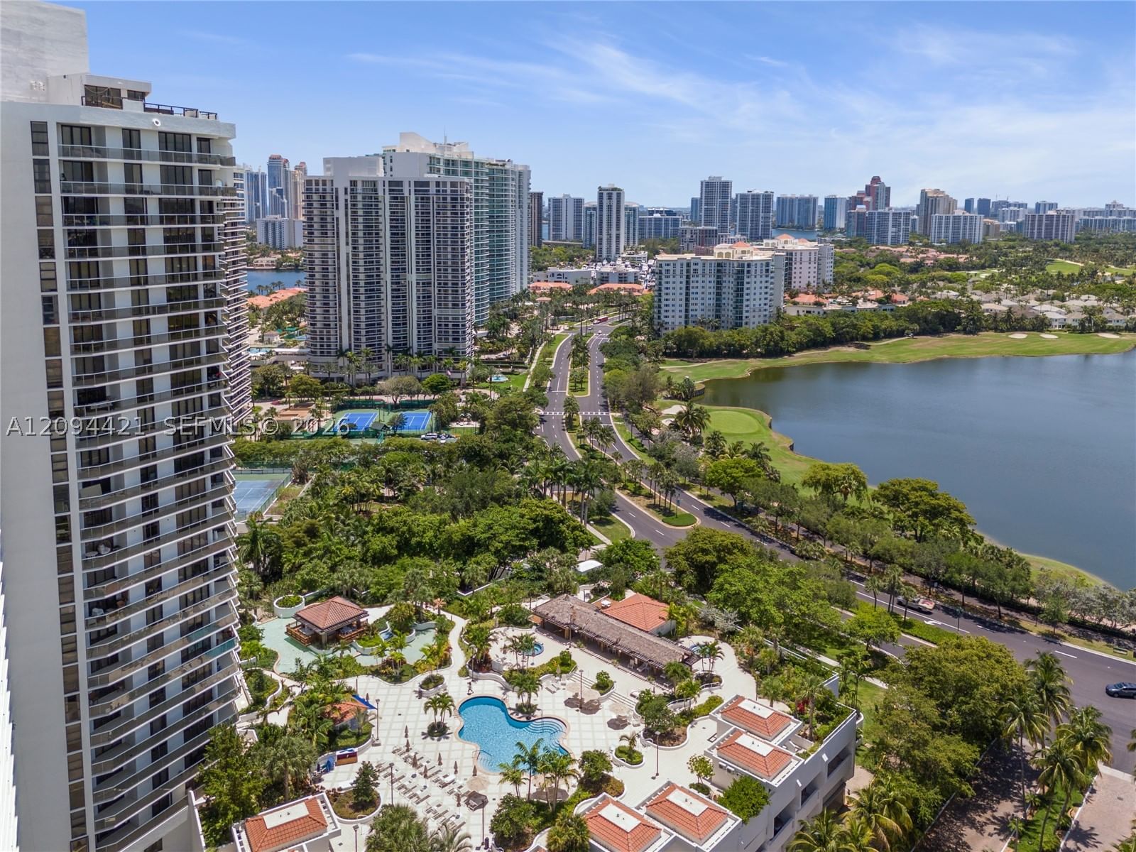 Real estate property located at 20281 Country Club Dr #403, Miami-dade, Hamptons West Condo, Aventura, FL
