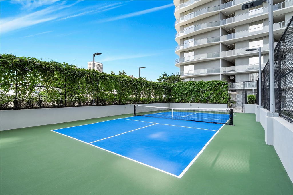 Real estate property located at 1400 Biscayne Blvd #2502, Miami-dade, Casa Bella, Miami, FL